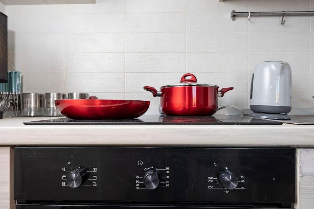 Apartment Roma Relax 2 Con Wifi-Ac-Netflix ภายนอก รูปภาพ