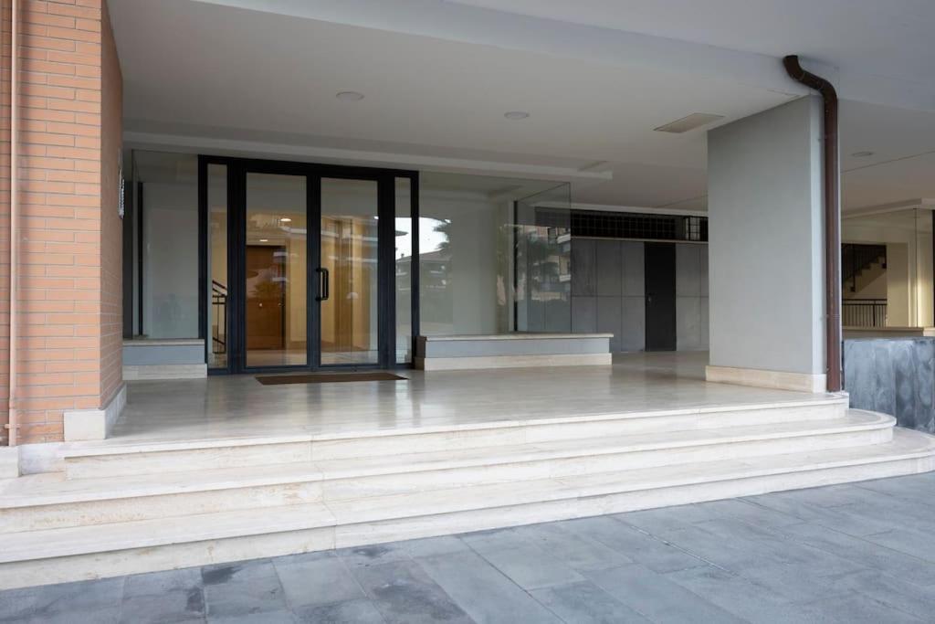 Apartment Roma Relax 2 Con Wifi-Ac-Netflix ภายนอก รูปภาพ