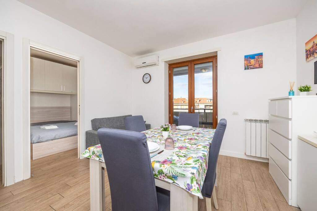 Apartment Roma Relax 2 Con Wifi-Ac-Netflix ภายนอก รูปภาพ